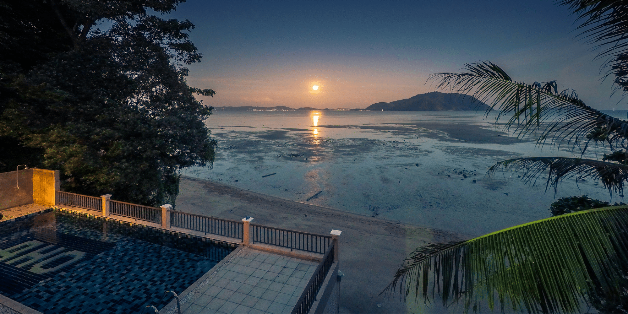 Magnificent Phuket Sunsets: Nature's Masterpiece