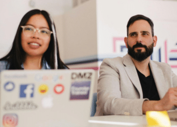 How AI Specialist Careers Became the New Trend for 2024 in the Tech Industry