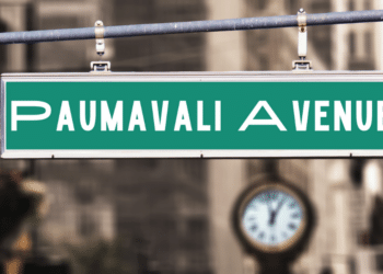 Paumavali: A Canvas of Wearable Art for Creative Expression