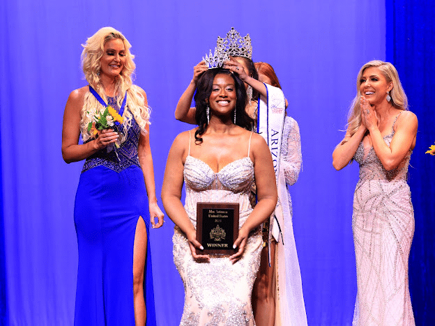 Amanda Henry Mrs. Arizona US 2024 and Advocate for Women’s Financial Literacy & Career Success_3