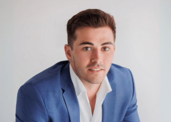 Dr. Jason Cellars Advancing Dental Care with Technology (4)