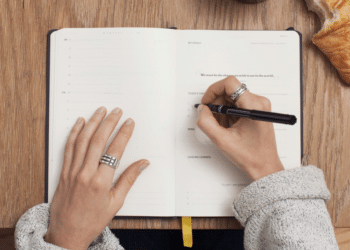 How Positive Thinking Transforms Your Day with Simple Shifts