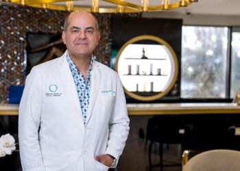Redefining Plastic Surgery: Dr. Siamak Agha’s Whole-Body Contouring Philosophy