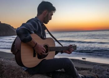 From Basement to Stage: The Journey of Songwriter and Performer Dan Arwady