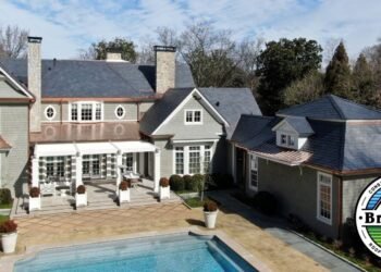 Energy Efficiency & Slate Roofing: Why Atlanta, GA Homeowners Love It – Insights from Braswell Construction Group