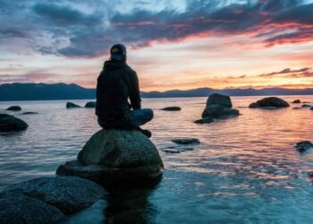 Contrast Between Healthy Alone Time and Loneliness