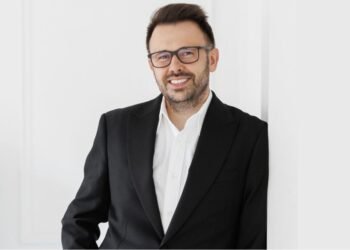 How Yurii Holiak’s Signature Photography Enhances Wedding Experiences for Couples in California