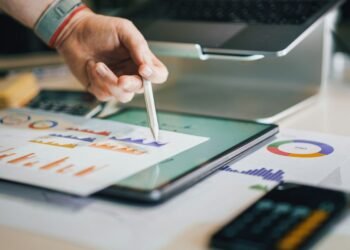 How Data Moves Through Ad Tech and Analytics Networks