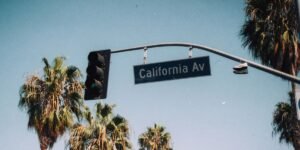 Living in California Pros and Cons of Different Regions