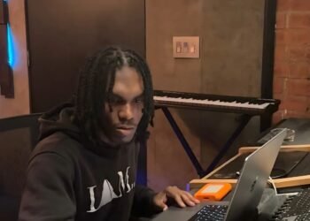 How Donelle "Phyzic" Smith Inspires Artists with His Studio Energy and Environment