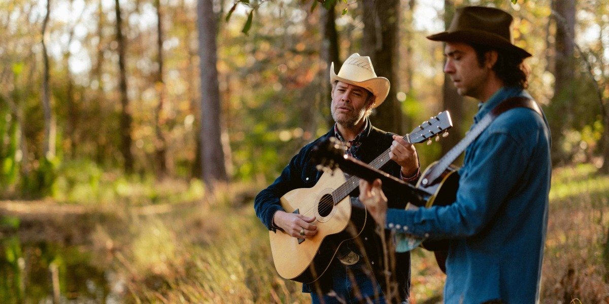 How Laurel Canyon Became a Hub for 1960s–70s Folk-Rock Collaboration (2)