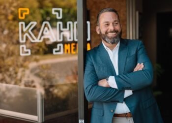 Public Profile and Career Trajectory of Dan Kahn in Journalism, Media, and Public Engagement