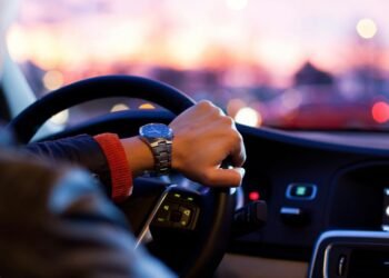 California Unveils Sweeping Traffic Law Changes Ahead of 2026