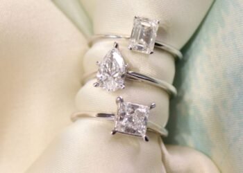 The Illusion of Size: How Cut Proportions Change the Way We Explore Engagement Rings