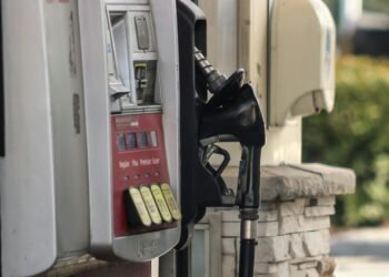California Built a Gas Price Law, Shelved It, and Now Drivers Are Paying Above $5.50 a Gallon