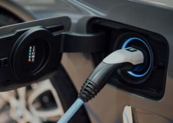 California Adds $55.2 Million for EV Fast Charging as a $250 Million Electric Truck Rebate Nears