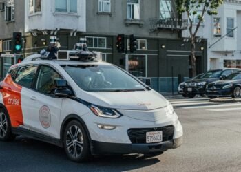 California Robotaxis Face Traffic Tickets as AB 1777 Begins