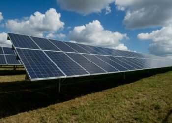 California Greenhouse Gas Emissions Drop 3.9% While State Economy Grows 3.2%, New CARB Data Shows
