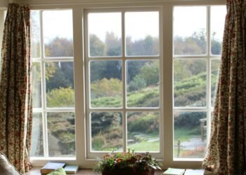 Does Home Window Tinting in Encinitas Actually Lower Your Energy Bill?