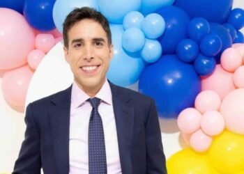 From a Mall Kiosk to Corporate Balloon Decor for Fortune 500 Brands: One Balloon Artist's Path