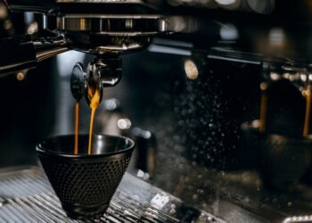 The Last Manual Step: Why Coffee’s Automation Race Has Turned to Milk