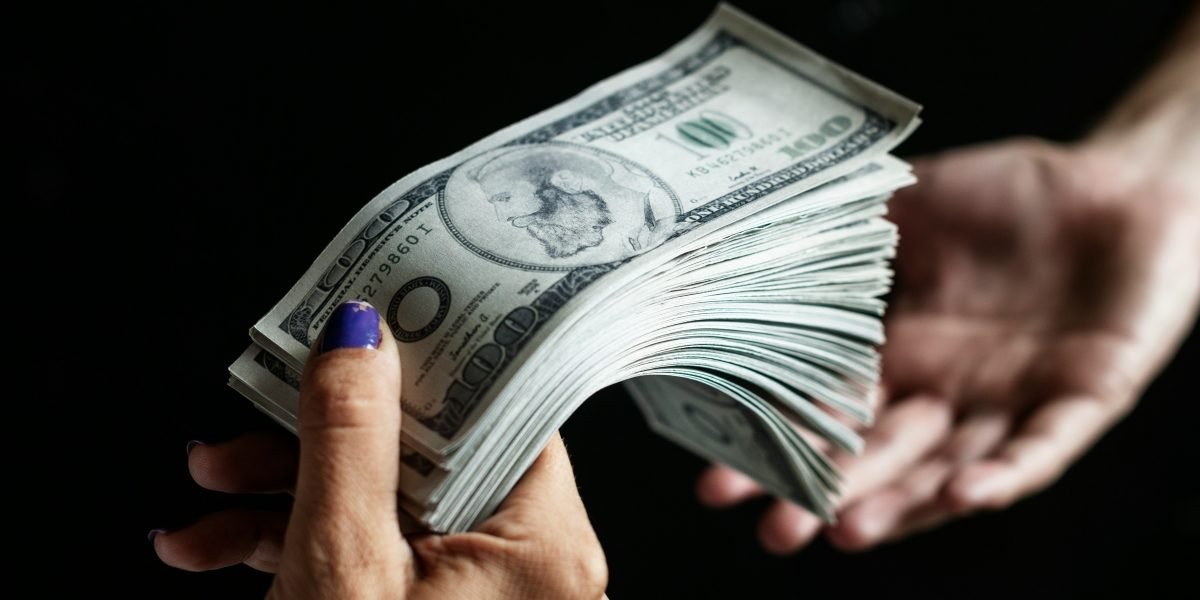 Merchant Cash Advances: What Business Owners Should Know Before Applying