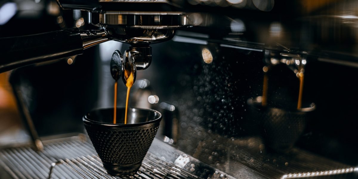 The Last Manual Step: Why Coffee’s Automation Race Has Turned to Milk
